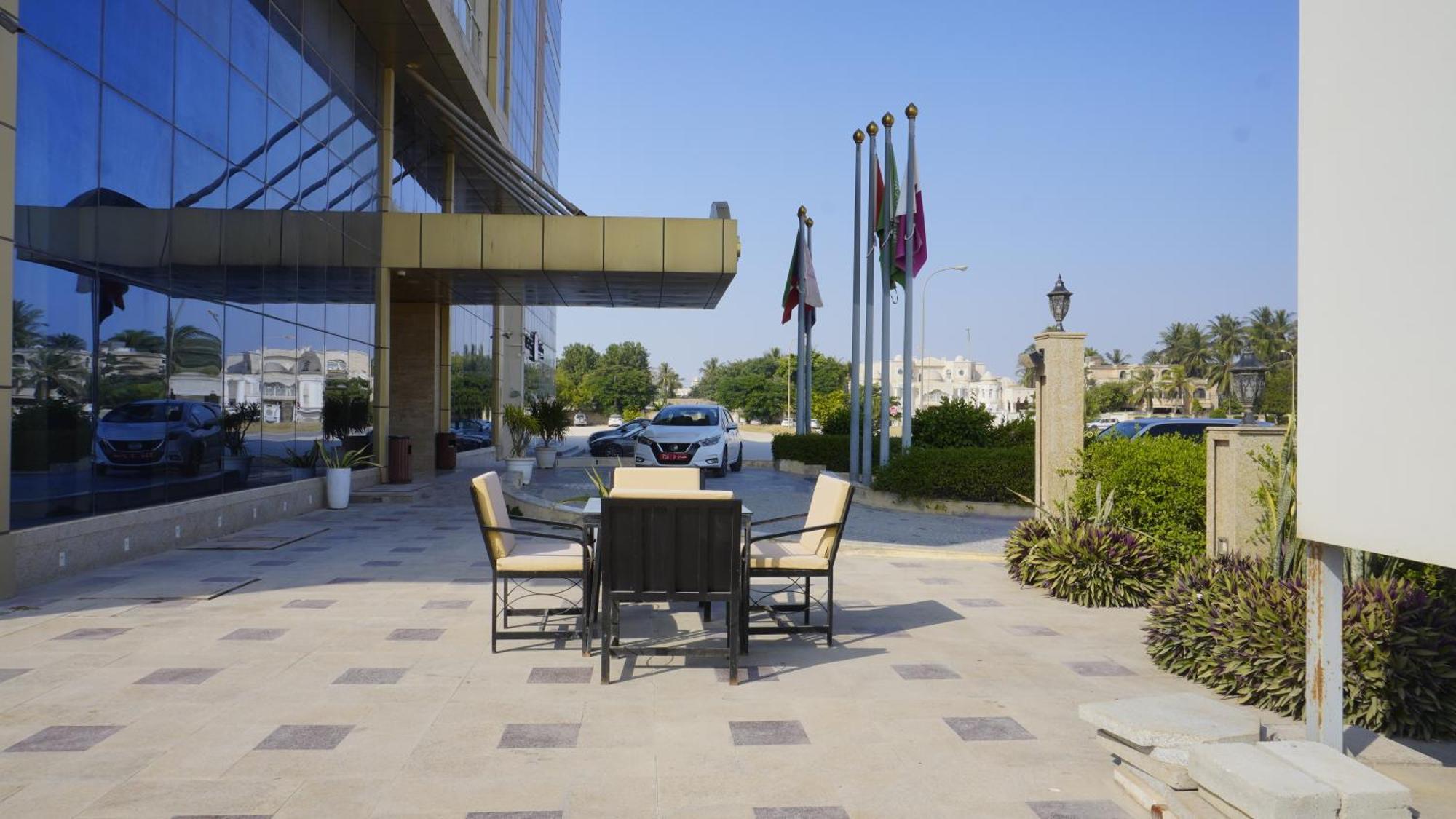 Bristol Hotel 3*